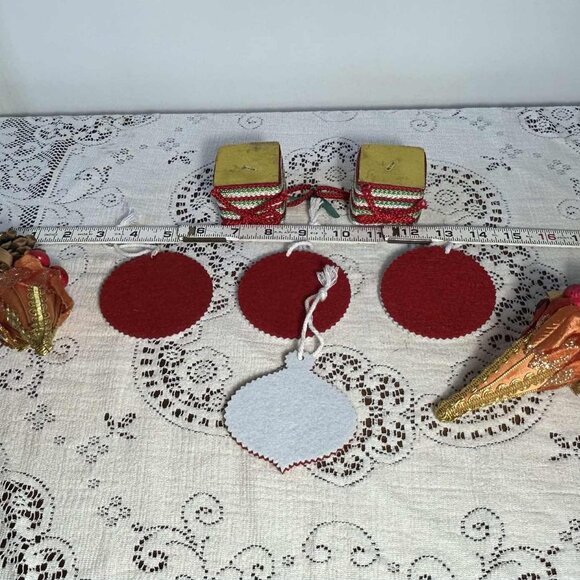Hallmark felt cut out Christmas ornaments - plus others - Picture 6 of 10